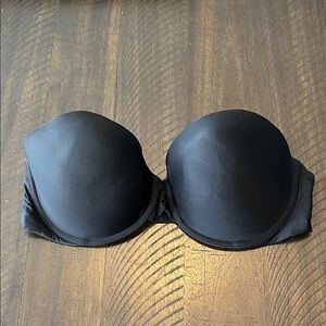 Victoria's Secret Classic Black Bra Strapless Size 38D